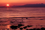 北国に陽の昇るとき、知床岬の夜明け