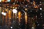 小樽 雪明りの路、運河震える