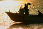 サロマ湖の四季、エビ漁船