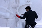 雪祭り 斜め撮り、彫る