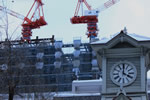 時計台、市民ホール建設を見守る
