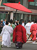 札幌祭りの御輿、赤のコラボ