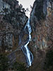 道東晩秋、尽きぬ落水