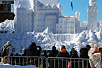 第74回 雪祭りを撮る、観光客　４